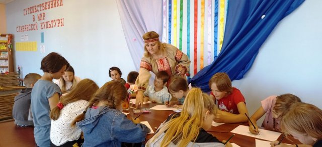 Puteshestvenniki_v_mir_slavyanskoy_kul\'turi._Kolesnikovskaya_b-ka