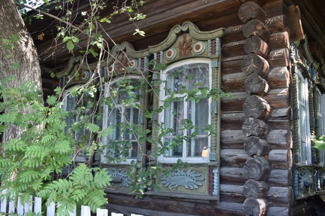 Резная история